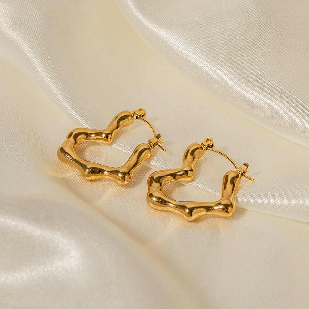 18K Gold Noble Simple Bamboo Heart Design Earrings - SAOROPHO