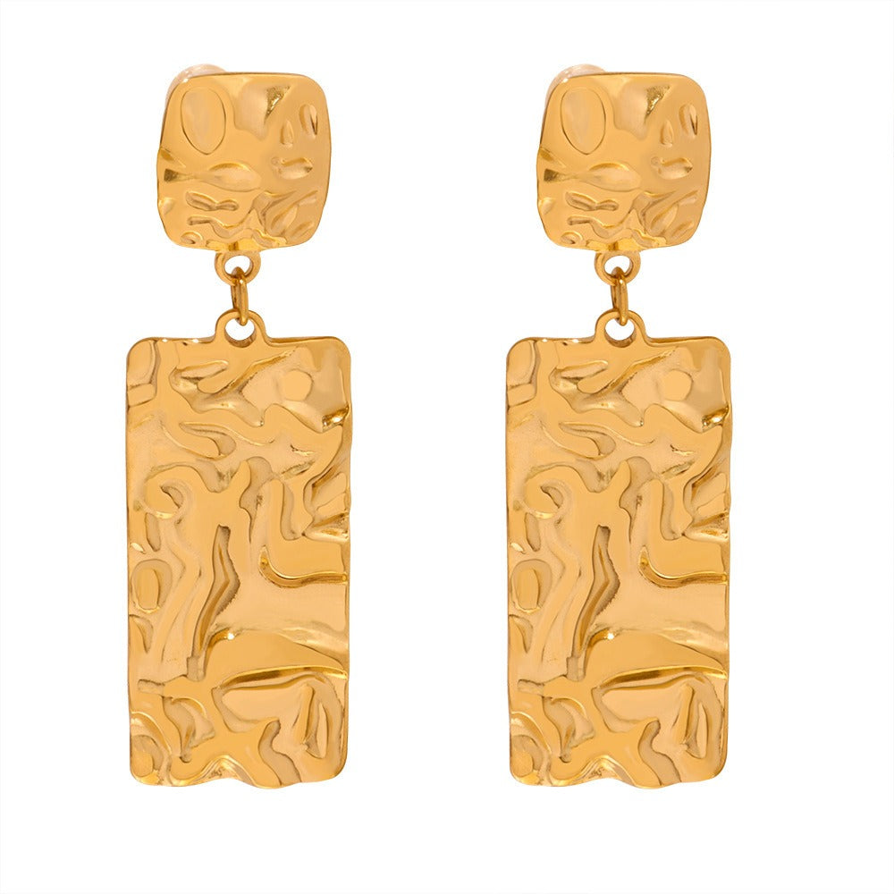 18K gold fashionable simple pleated texture design earrings - SAOROPHO