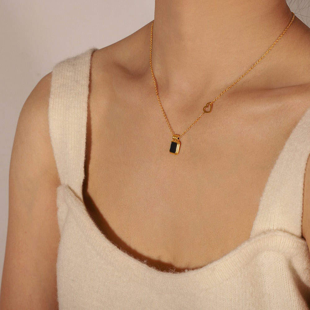 18K gold classic fashionable square plate inlaid gemstone design versatile necklace - SAOROPHO